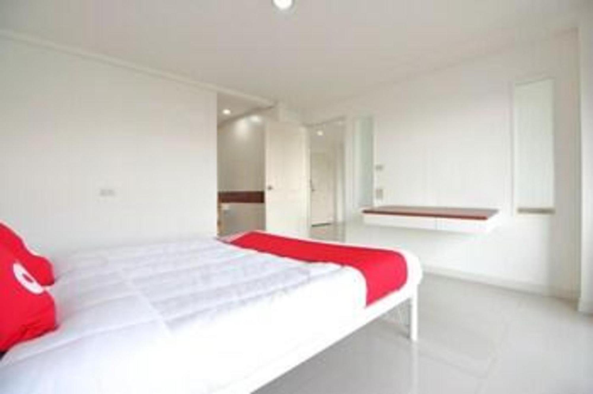 Super Oyo 498 Ladawan Villa Bangkok Dış mekan fotoğraf