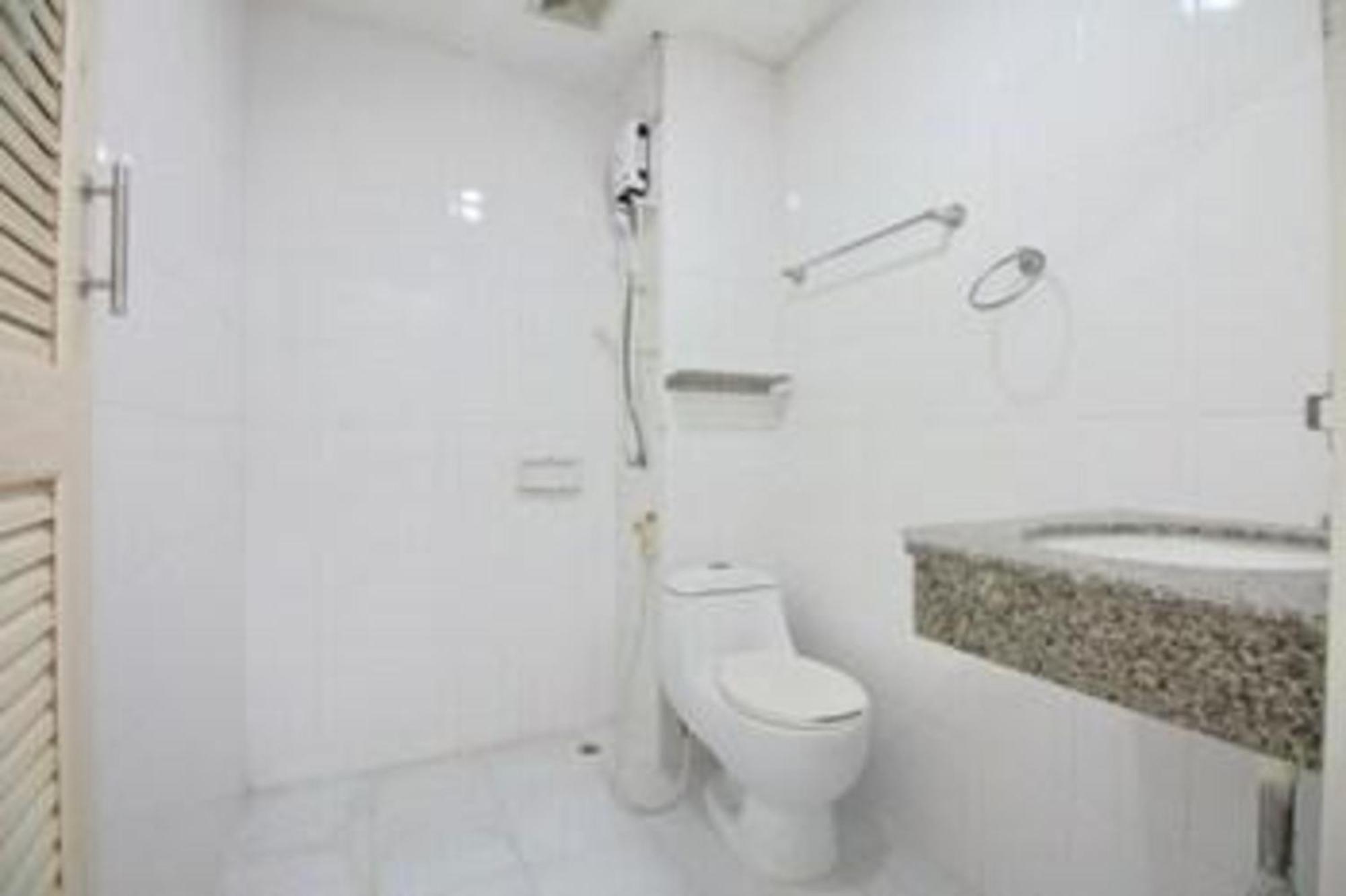 Super Oyo 498 Ladawan Villa Bangkok Dış mekan fotoğraf