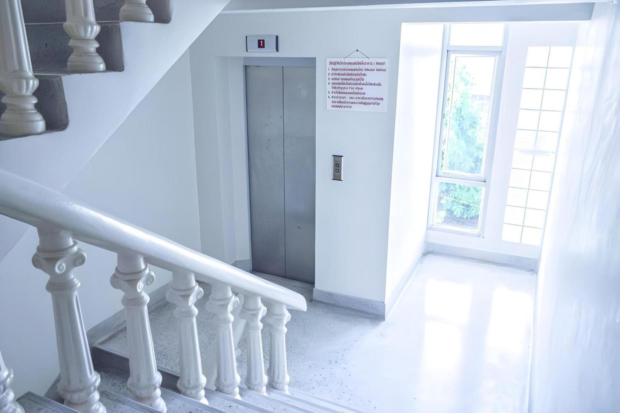 Super Oyo 498 Ladawan Villa Bangkok Dış mekan fotoğraf