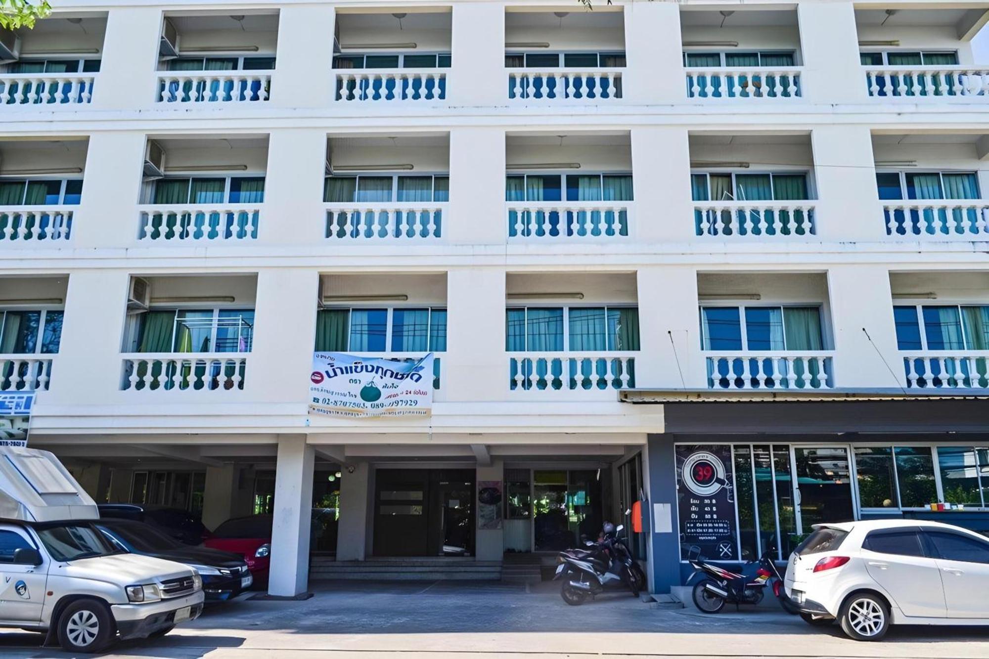 Super Oyo 498 Ladawan Villa Bangkok Dış mekan fotoğraf